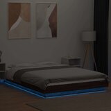  Posteljni okvir z LED lučkami rjavi hrast 120x190 cm inž. les, (21142721) | Shoptok.si