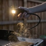 Weber WORKS Flexiblena svetilka - Lahko obešanje. se obesi na stransko mizo Works. | Shoptok.si