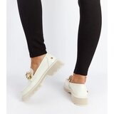 Gemre Beige Patent Leather Loafers GOE | Shoptok.si