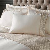 Catherine Lansfield Bež posteljina za bračni krevet od mikrosatena 200x200 cm Deco Sequin – | shoptok.hr