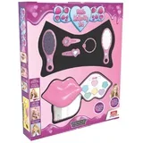 Kiss make up set