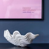 Mette Ditmer Denmark Ukrasni pladanj od polyresina 24x19 cm Shell – | shoptok.hr