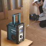 Makita DMR110 Akku-Radio DAB/DAB+ | Shoptok.si