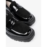 GOODIN Lacquered loafers with studs | ePonuda.com