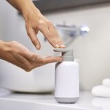 Joseph Joseph Bijeli plastičan dozator sapuna 300 ml Duo – | shoptok.hr
