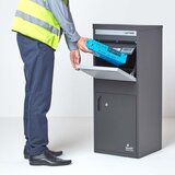 HOMESCAPES velika pametna paketna škatla s sprednjim in zadnjim dostopom v temno sivi barvi, (20740322) | Shoptok.si