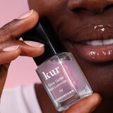 LONDONTOWN Kur Glow Getter posvjetljujući lak za nokte 12 ml | shoptok.hr