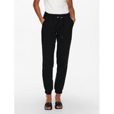 Only Hlače iz tkanine 15203946 Črna Regular Fit | Shoptok.si