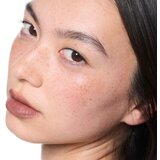 MAC Cosmetics Powder Kiss Lip + Cheek Mousse večnamensko ličilo za ustnice in lica odtenek Chestnut 5 ml | Shoptok.si