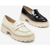 Resti Black lacquered moccasins for women Mewira - Footwear | ePonuda.com