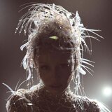  Miley Cyrus - Something Beautiful | Eponuda.com