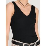 Sinsay Rebrasti top s V-izrezom | shoptok.hr