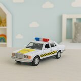  Klasični policijski automobil s metalnim pogonom i otvaranjem vrata, bijeli 1:32 | shoptok.hr