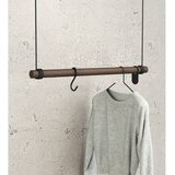 LIND DNA Rjavo stensko stojalo za oblačila iz masivnega hrasta 80x200x4 cm Swing M – | Shoptok.si