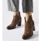 Gemre Brown suede insulated ankle boots Karino Cene