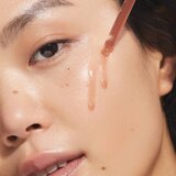 Kora Organics Turmeric Glow Drops posvjetljujući serum s niacinamidom 30 ml | shoptok.hr