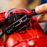 Lego Technic: Ducati Panigale V4 S Motor | Shoptok.si
