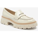 Resti Beige lacquered moccasins for women Mewira - Footwear | ePonuda.com