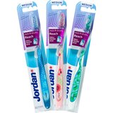Jordan Individual Reach Medium zobna ščetka 1 kos | Shoptok.si