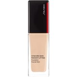 Shiseido Synchro Skin Radiant Lifting Foundation Advanced posvetlitveni lifting tekoči puder SPF 30 odtenek 120 Ivory 30 ml | Shoptok.si
