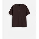 Reserved Boxy majica kratkih rukava s našivkom - tamnosmeđe | shoptok.hr
