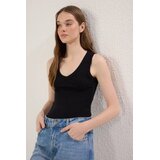 TRENDYOLMILLA Ženska majica TWOSS25AL00022, Crna | Eponuda.com