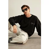 Trendyol Black Men's Oversize Designer Sweatshirt with Embroidered Stitching Detail and Pillows, Soft Inside.