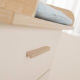 Roba Kremno bela/v naravni barvi otroška komoda v hrastovem dekorju s previjalnim pultom 110x98x75 cm Sidney – | Shoptok.si