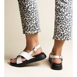 D/CEO Black sandals on a block heel Millo Cene