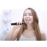 Crna sonična četkica za zube s putnom kutijicom | shoptok.hr