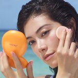 Shiseido Expert Sun Protector Tanning Compact Foundation SPF10 tonirajuća baza za puder punjiva nijansa Honey 12 g | shoptok.hr