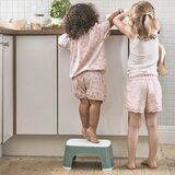 BABYBJORN pručka Step Stool Deep green/White | Shoptok.si