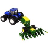 Blue tractor with baler | Shoptok.si