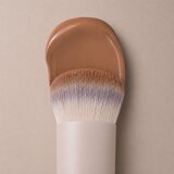 Luvia Cosmetics Nude Aura Blurring Buffer kabuki čopič za puder 115 1 kos | Shoptok.si