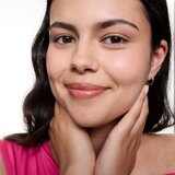 Essence Blur Soufflé tonirani balzam za ustnice z mat učinkom odtenek 01 Nude Beige 3 g | Shoptok.si