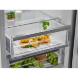 Electrolux hladilnik z zamrzovalnikom LNT7ME32X3 | Shoptok.si