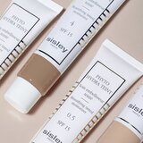 Sisley Phyto-Hydra Teint tonirajuća hidratantna krema s posvjetljujućim učinkom SPF 15 nijansa 4 Tan 40 ml | shoptok.hr