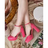 Resti Women's Lefeyoa lacquered post sandals Cijene