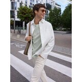 Reserved Comfort košulja od strukturirane tkanine - krem | shoptok.hr