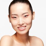 MAC Cosmetics Studio Fix Every-Wear All-Over Face Pen kremasti korektor in tekoči puder v enem odtenek NC15 12 ml | Shoptok.si