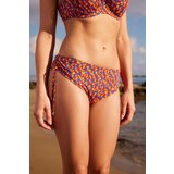 Lupoline Spodnji del kopalk Sira Cene