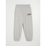 Sinsay Dres hlače jogger s izvezenim natpisom USA Slike