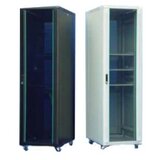  27U/19" rek orman stojeći Netiks E6827 (ŠxDxV) 600x800x1400mm, staklena prednja vrata sa bravom, točkići i nožice sa nivelacijom, prednje i zadnje šine 19" sa brojevima unita, nosivost do 300kg | ePonuda.com
