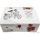  Personalizirana škatla spominov – darilo, ki ohranja ljubezen in spomine - 24. - 1674 | Shoptok.si