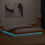 Maison Chic LED Posteljni okvir - Dvoposteljna postelja - Zakonska postelja voščeno rjav 180x200 cm trdna borovina, (21694698) Cene