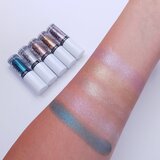 Revolution Relove eye light metallic eyeshadow tekoče senčilo za oči 1,9 ml odtenek light up cene