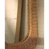 Kave Home Stensko ogledalo z okvirjem iz ratana 38x59 cm Zilna – | Shoptok.si
