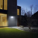 Steinel 671006 - Solarni senzorski LED-reflektor XSolar L-S 0,5W/LED bela IP44 | Eponuda.com