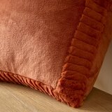 Catherine Lansfield Ukrasni jastuk od mikropliša 55x55 cm Velvet and Faux Fur – | shoptok.hr