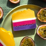 Almara Soap Fancy Maracuja Dream ročno izdelano milo 100 g | Shoptok.si